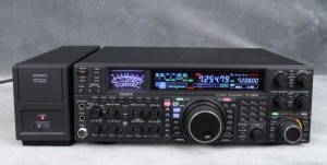 Yaesu FT-2000D